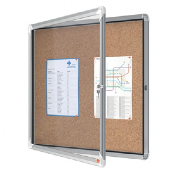 Bacheca per interni - fondo in sughero - 6 fogli A4 - orizzontale - Nobo Bacheca per interni - fondo in sughero - 6 fogli A4 - orizzontale - Nobo