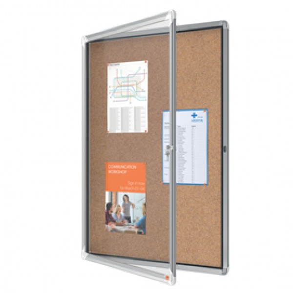 Bacheca per interni - fondo in sughero - 9 fogli A4 - verticale - Nobo Bacheca per interni - fondo in sughero - 9 fogli A4 - verticale - Nobo