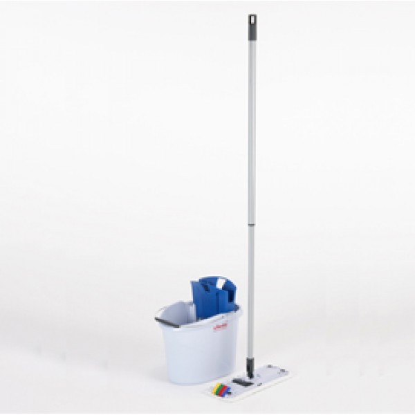 Kit UltraSpeed Mini - secchio da 10 L con strizzatore + mop + telaio 34 cm - mix di prodotti in omaggio inclusi - Vileda Kit UltraSpeed Mini - secchio da 10 L con strizzatore + mop + telaio 34 cm - mix di prodotti in omaggio inclusi - Vileda