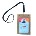 Portabadge A6 - in cartoncino plastificato - laser/inkjet - 105 x 148 mm - Avery - Conf. 50 pezzi - immagine 2