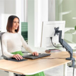 Braccio salvaspazio - per 1 monitor - grigio scuro - Leitz - immagine 4