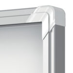 Bacheca per esterni - fondo magnetico bianco - 9 fogli A4 - verticale - Nobo - immagine 5
