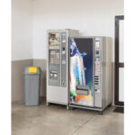 Bidone mobile Push - con coperchio - 49x54x95 cm - 100 L - grigio/giallo - Mobil Plastic - immagine 2