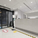 Nastro adesivo DURALINESTRONG 50/07 1726 - permanente - 5 cm x 30 m - giallo/nero - Durable - immagine 3