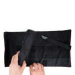 Astuccio arrotolabile Roller - con astuccio zip interno - 24 scomparti - 7,5 x 21,5 cm - tessuto - rosso - Koh.I.Noor - immagine 2