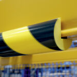 Profilo paracolpi C25R - magnetico - per superfici angolari - forma arrotondata - giallo/nero - 1 m - Durable - immagine 3