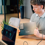 Monitor portatile - 13.3" - WUXGA Touch ALU con Wireless - Power bank incluso 5000mAh - Verbatim - immagine 7