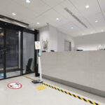 Nastro adesivo DURALINESTRONG 50/07 1726 - permanente - 5 cm x 30 m - giallo/nero - Durable - immagine 3